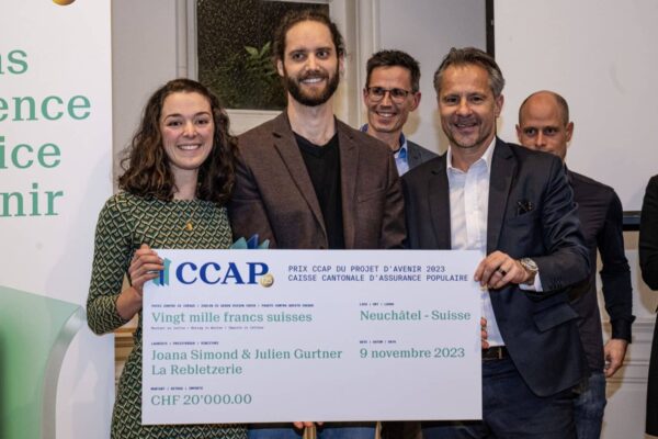 Les lauréats avec Dimitri Kroemer, directeur de la CCAP